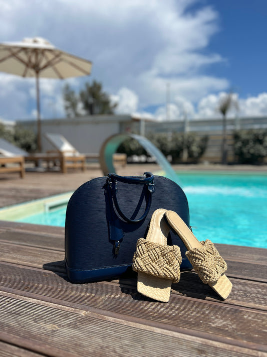 Louis Vuitton Alma Large epi blu