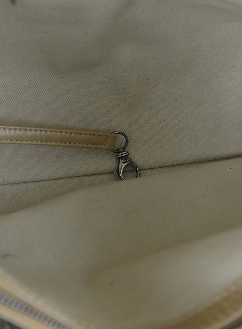 Chanel Shopper in beige Matelassé leather