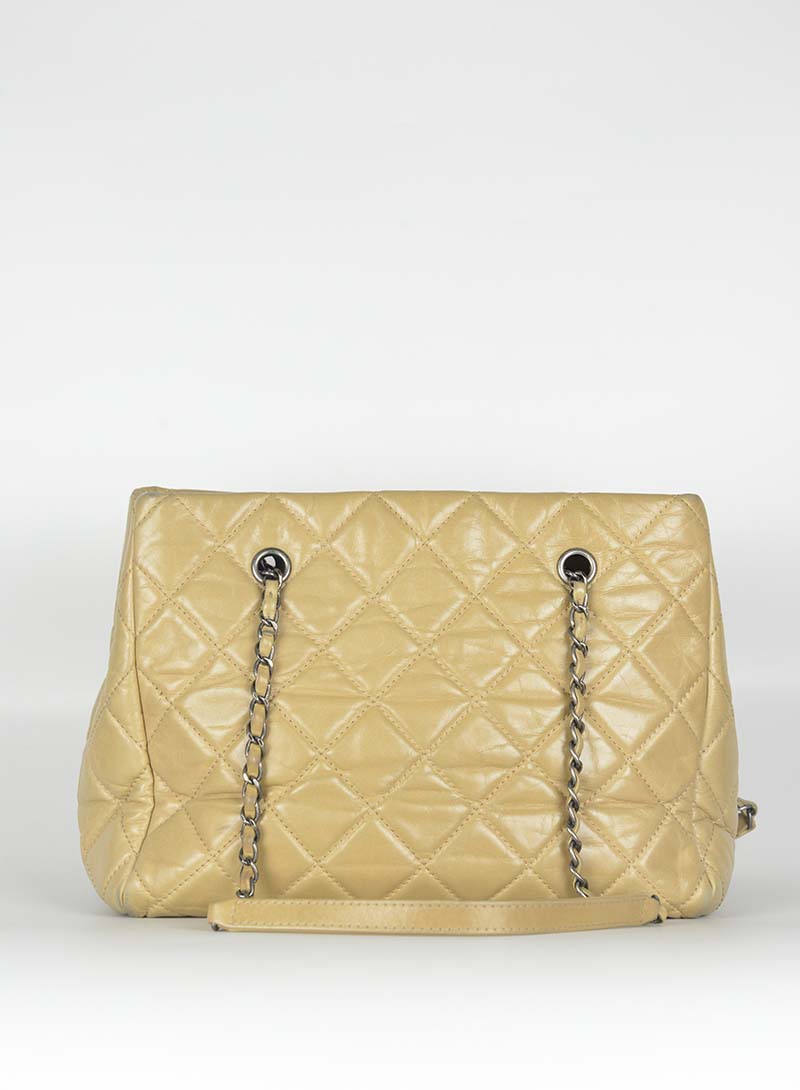 Chanel Shopper in beige Matelassé leather