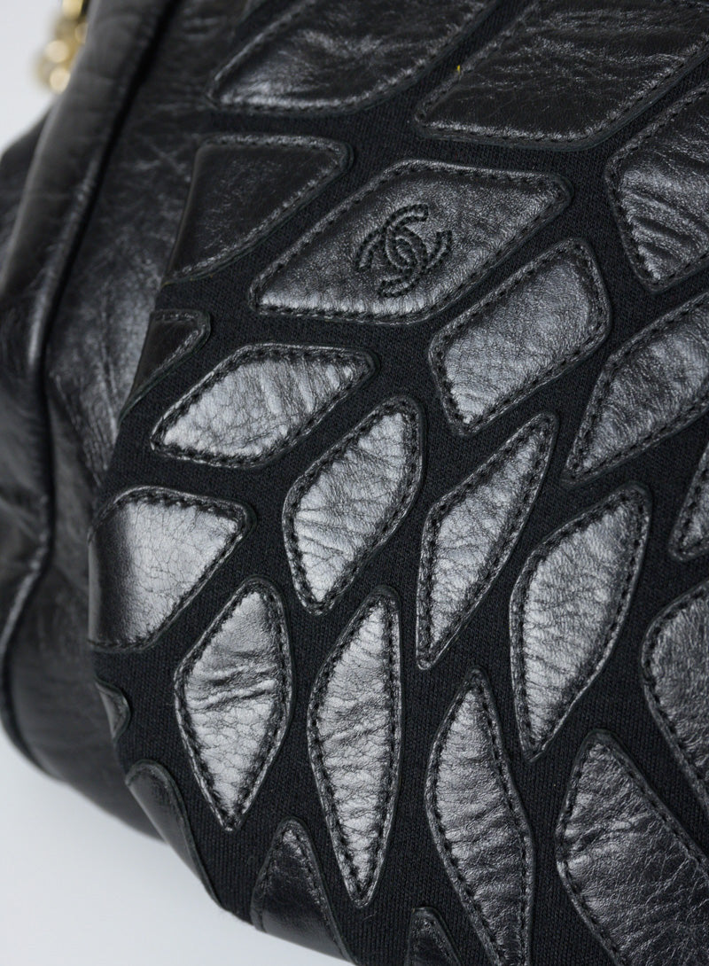 Chanel Borsa in pelle nera effetto lastricato