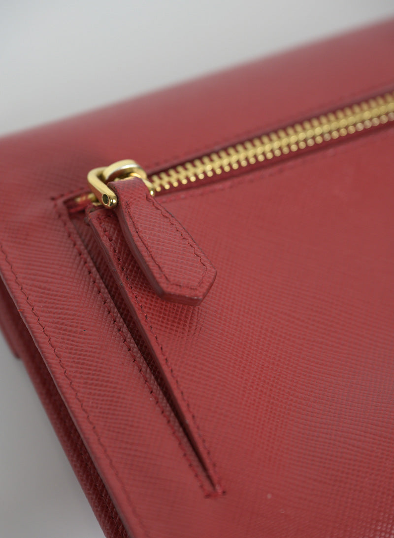 Prada Pochette in pelle Saffiano rossa