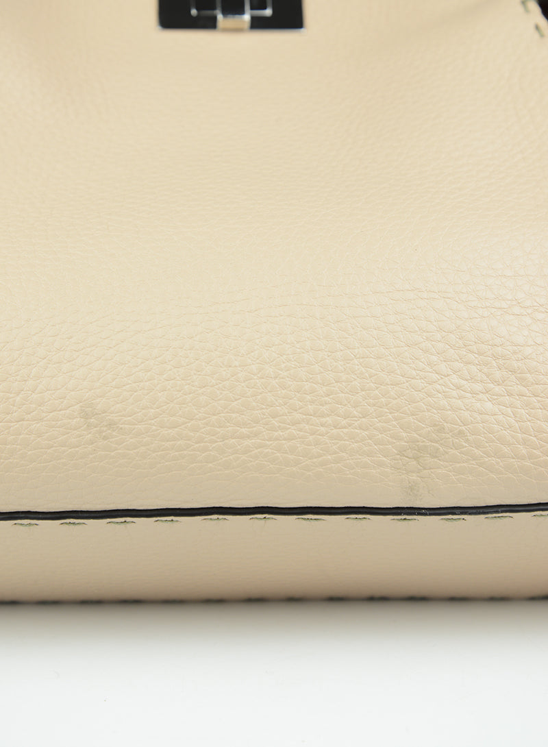 Fendi Selleria Peekaboo Iseeu in pelle rosa cipria