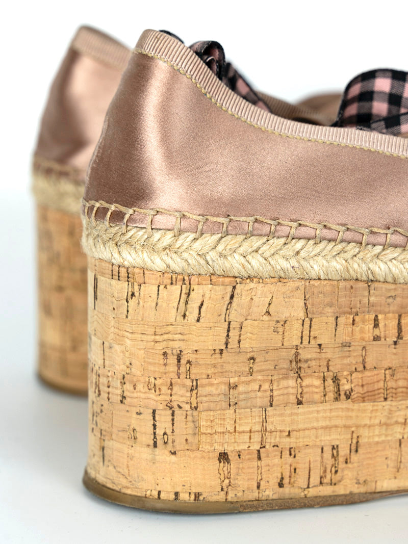 Miu Miu Scarpe con zeppa in raso rosa - N. 39
