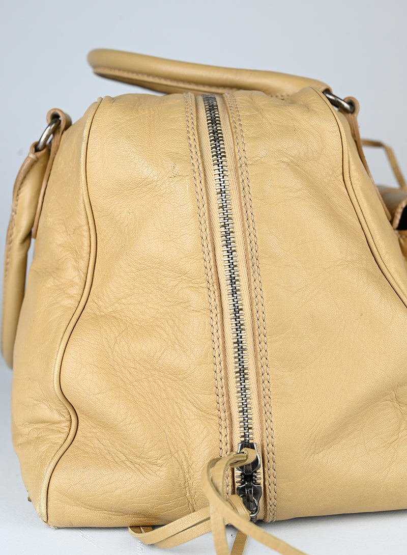 Balenciaga Borsa a bauletto in pelle beige