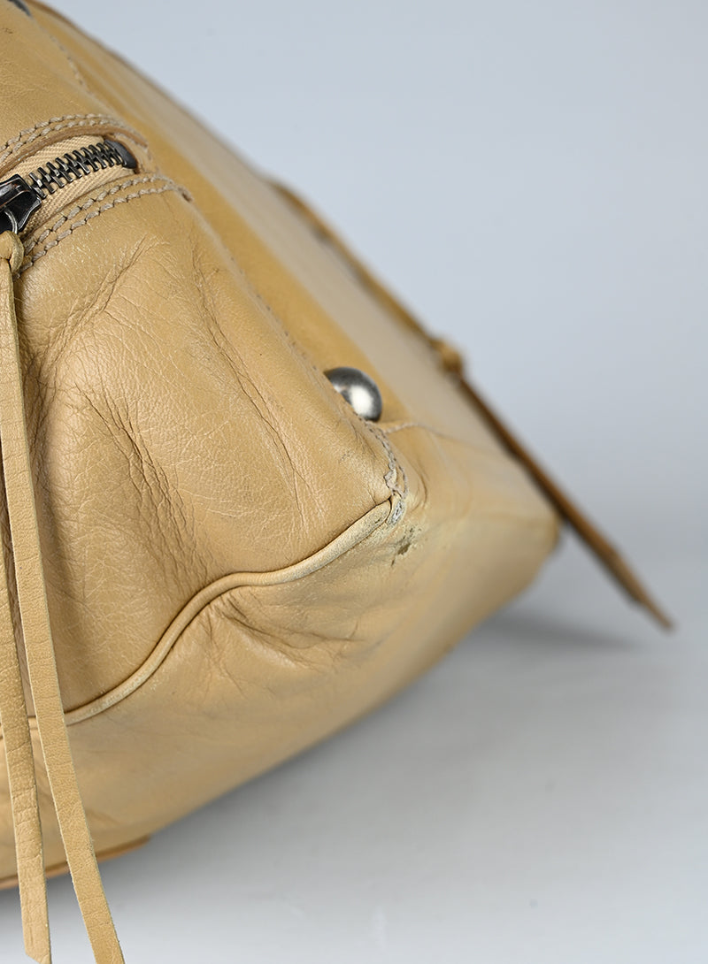 Balenciaga Borsa a bauletto in pelle beige