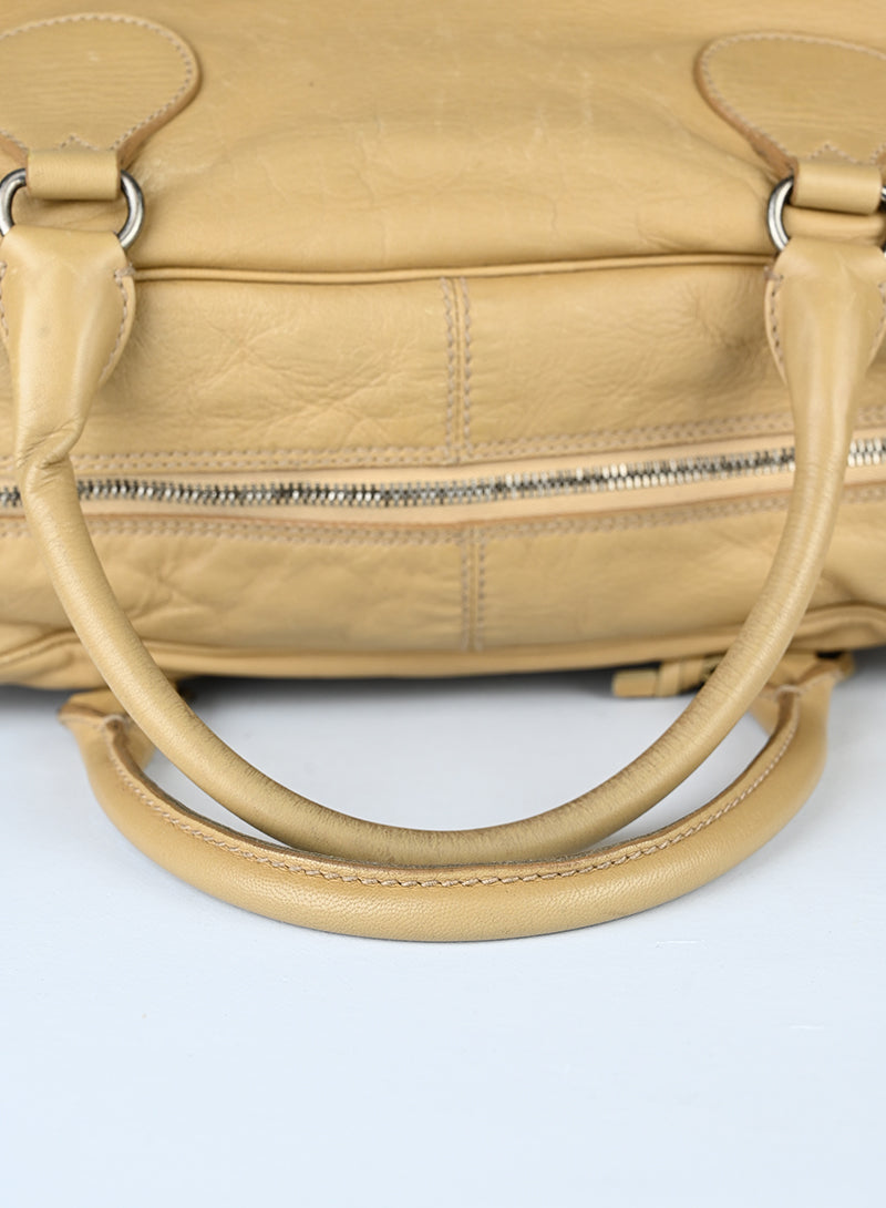 Balenciaga Borsa a bauletto in pelle beige