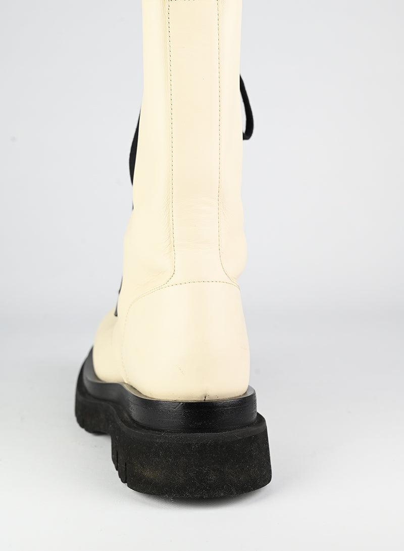 Bottega Veneta Anfibi in pelle bianca - N. 39