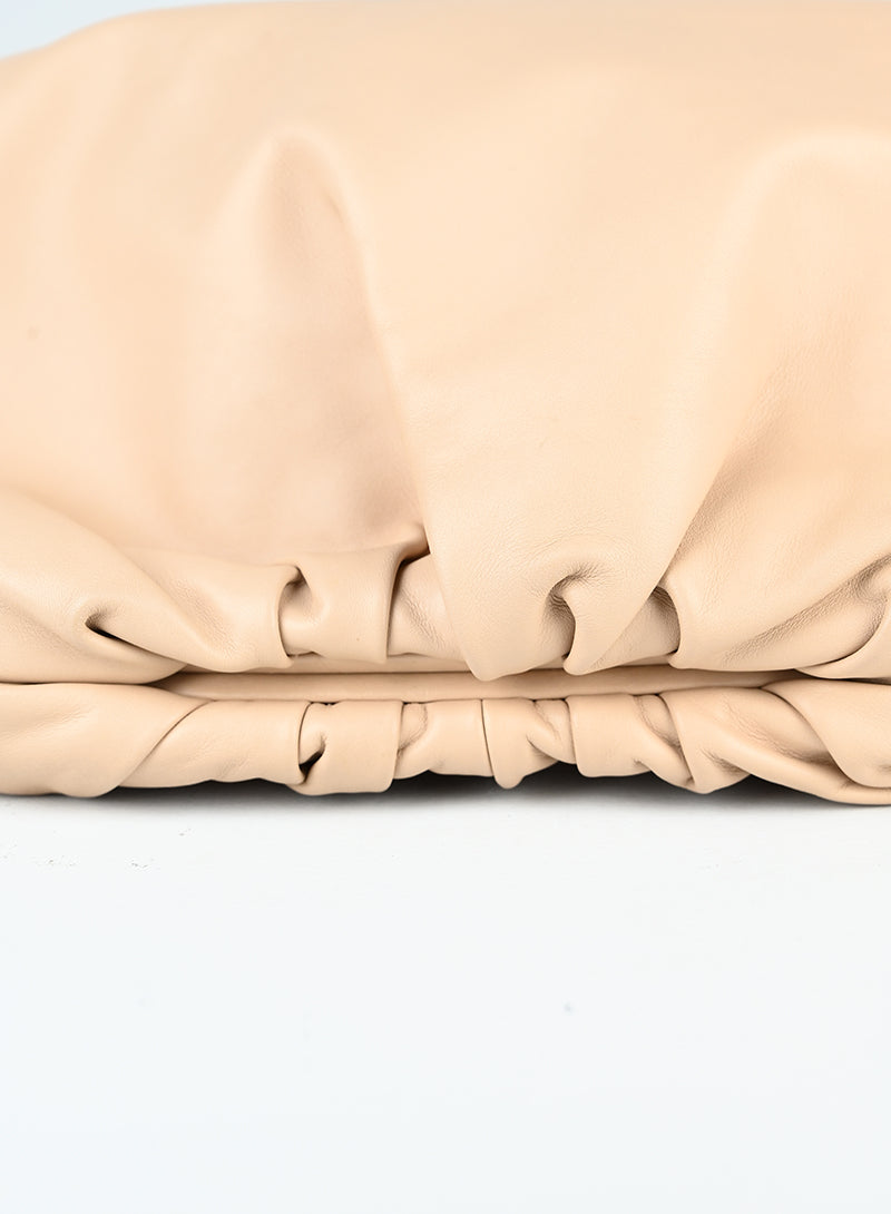 Bottega Veneta Pouch in pelle cipria