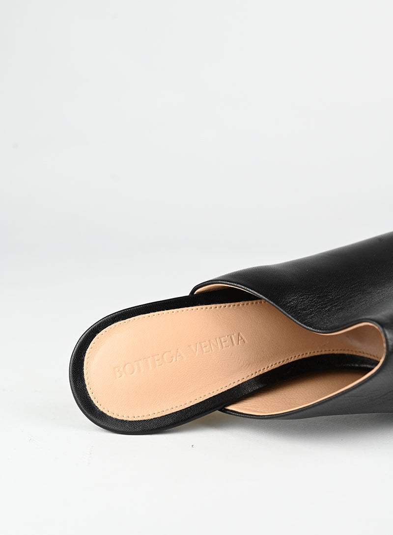 Bottega Veneta Sandali Sabot Knot in pelle nera - N. 39