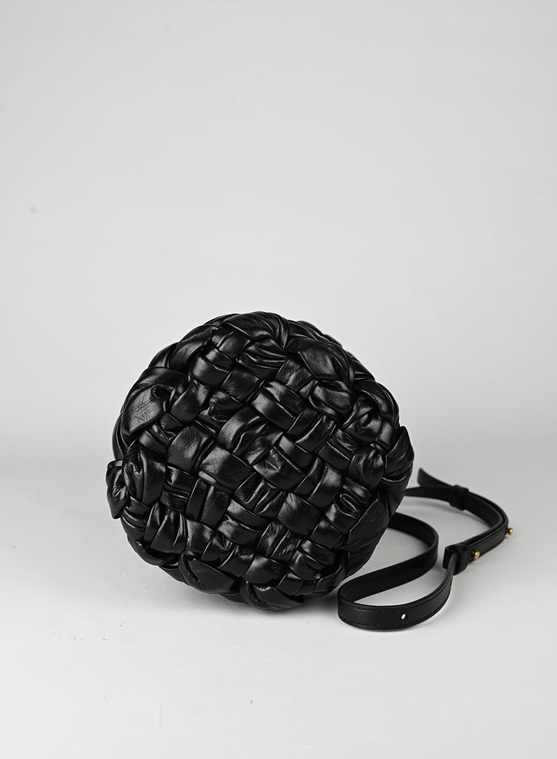 Bottega Veneta Kalimero Bucket in pelle nera