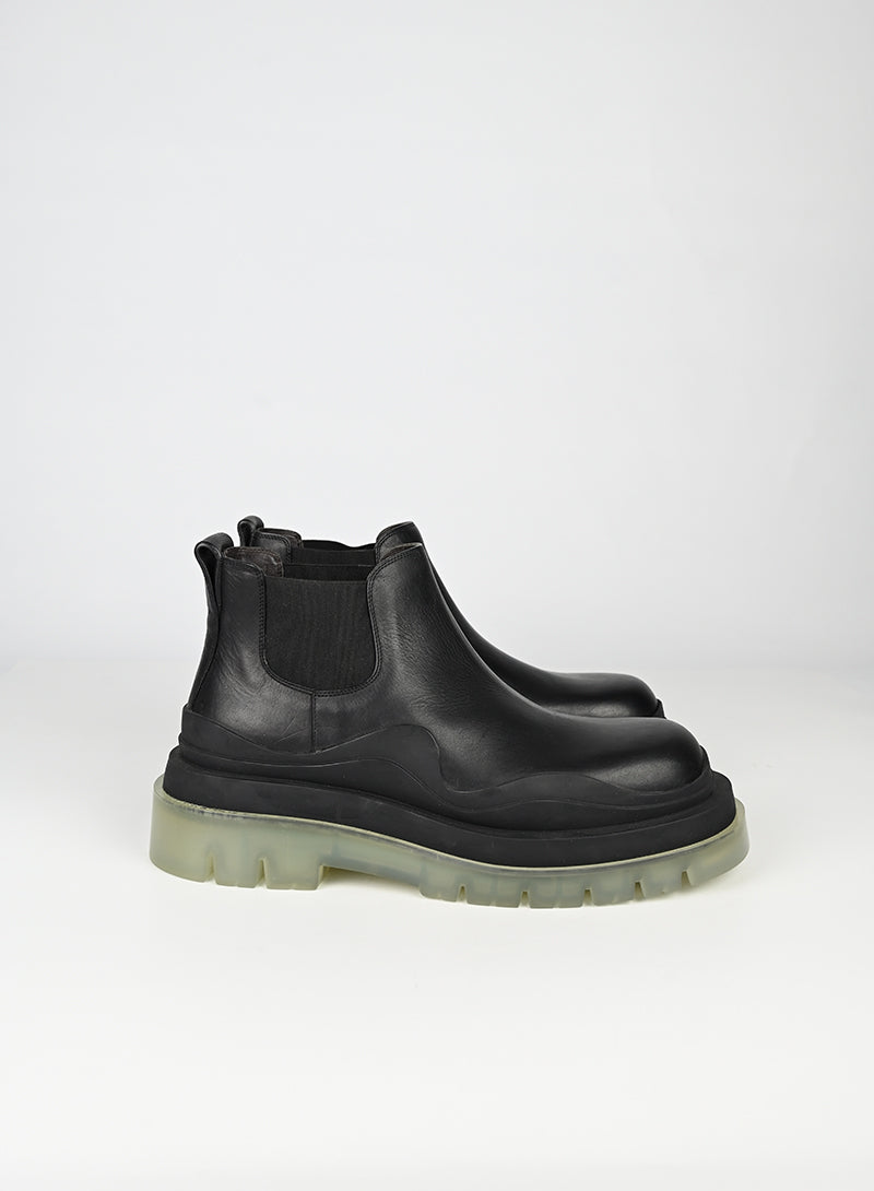 Bottega Veneta Stivaletti Tire in pelle nera - N. 39