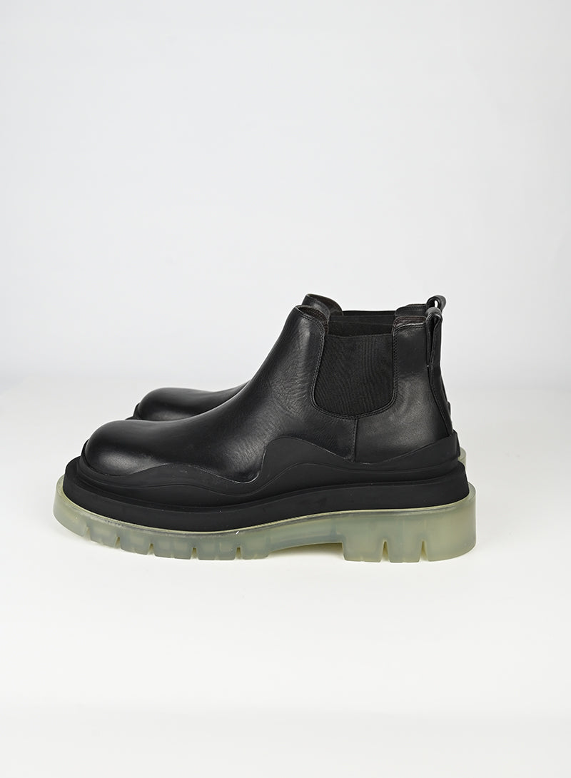 Bottega Veneta Stivaletti Tire in pelle nera - N. 39