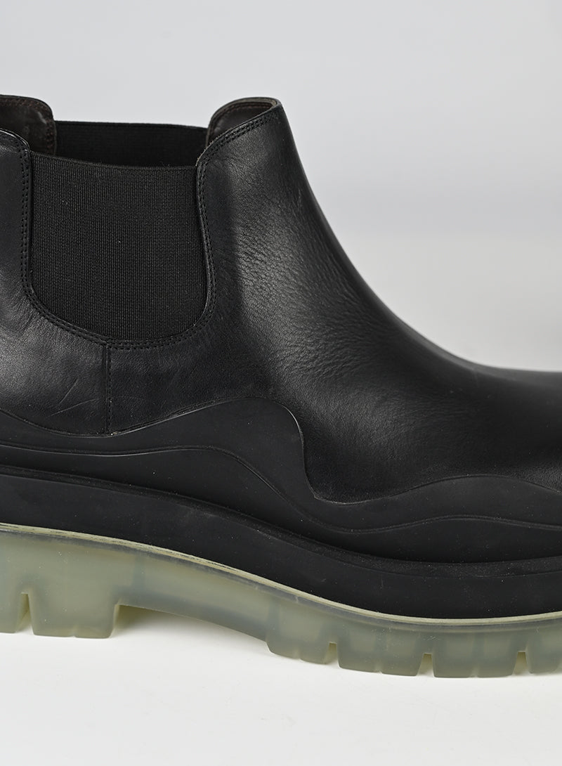Bottega Veneta Stivaletti Tire in pelle nera - N. 39