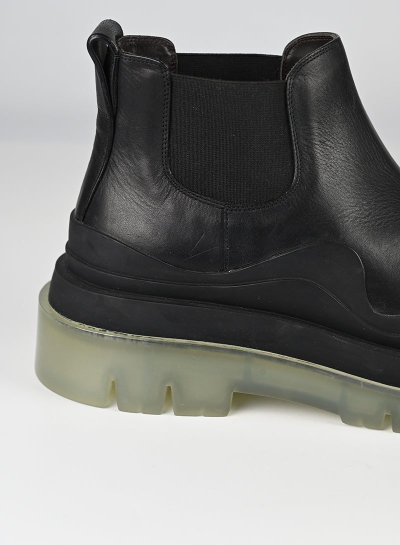 Bottega Veneta Stivaletti Tire in pelle nera - N. 39