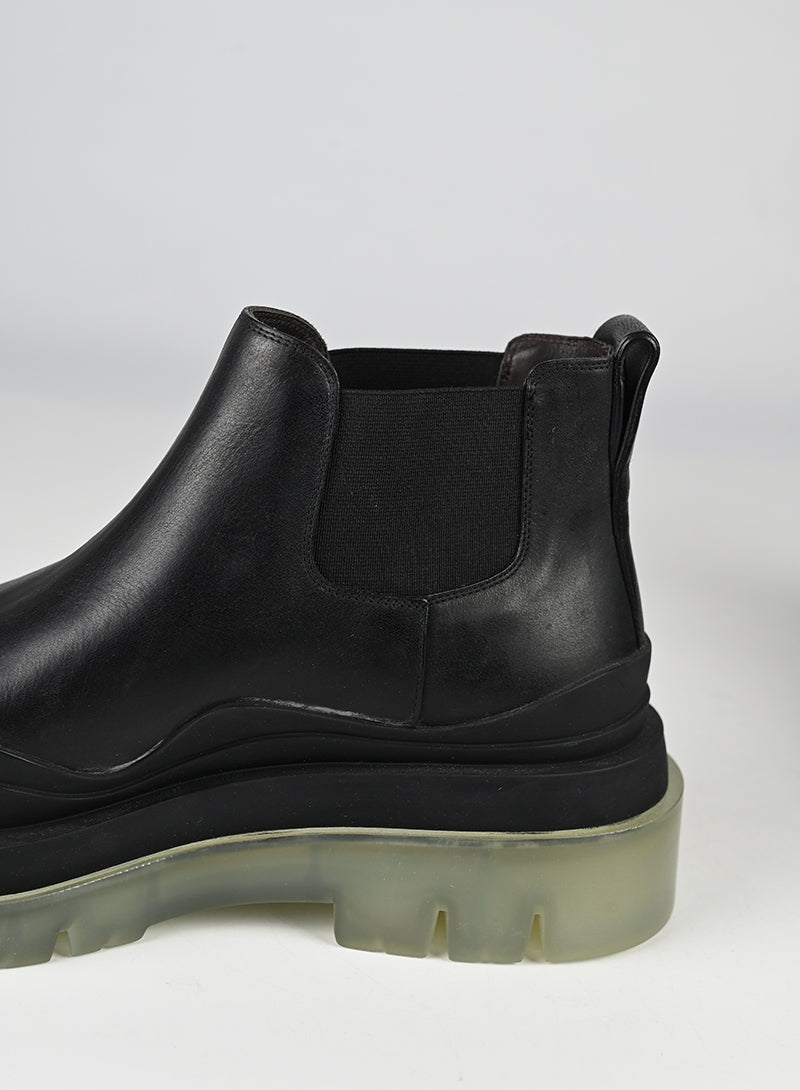 Bottega Veneta Stivaletti Tire in pelle nera - N. 39