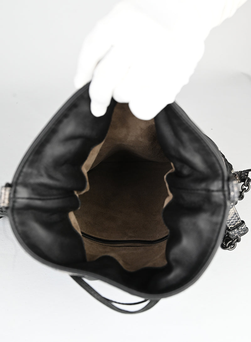 Bottega Veneta Borsa a sacchetto in pelle intrecciata nera