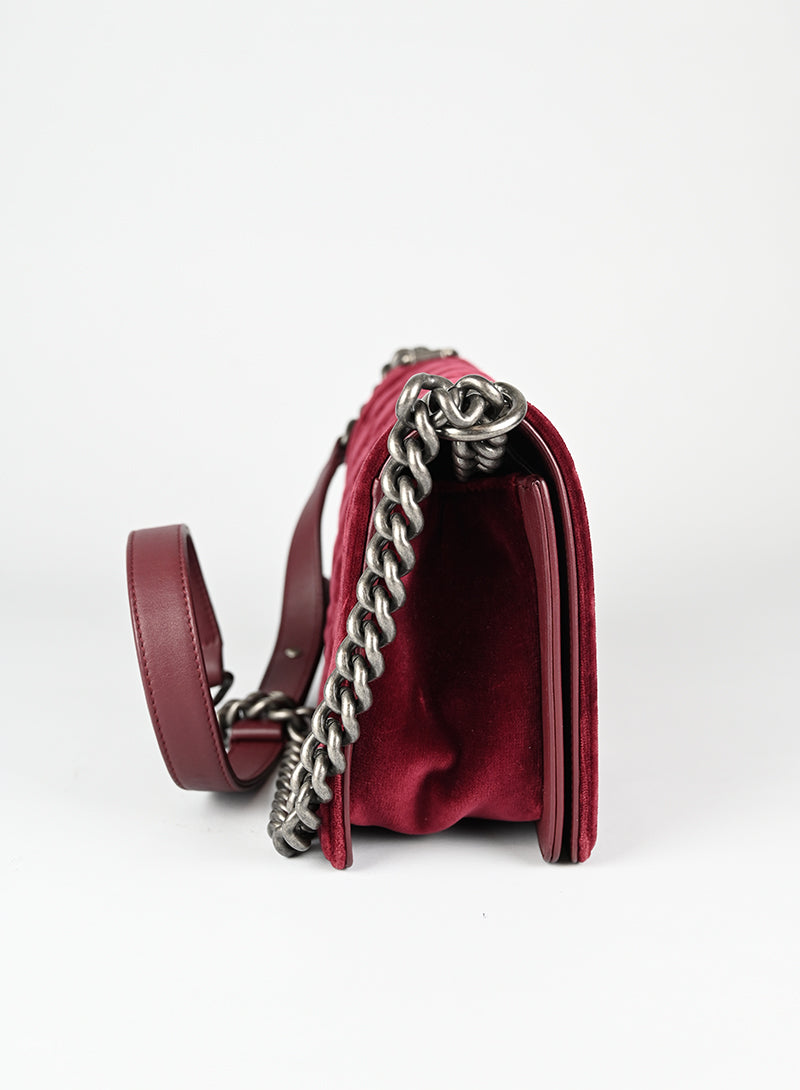 Chanel Borsa Boy in velluto burgundy