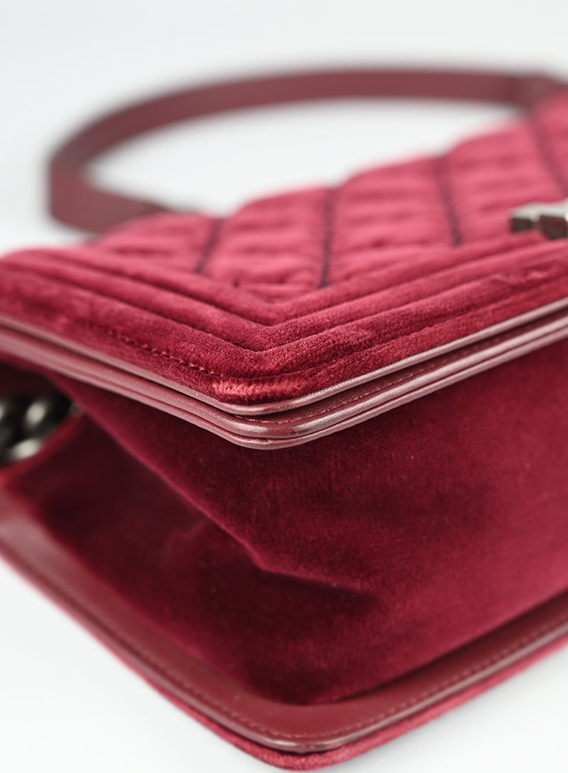 Chanel Borsa Boy in velluto burgundy