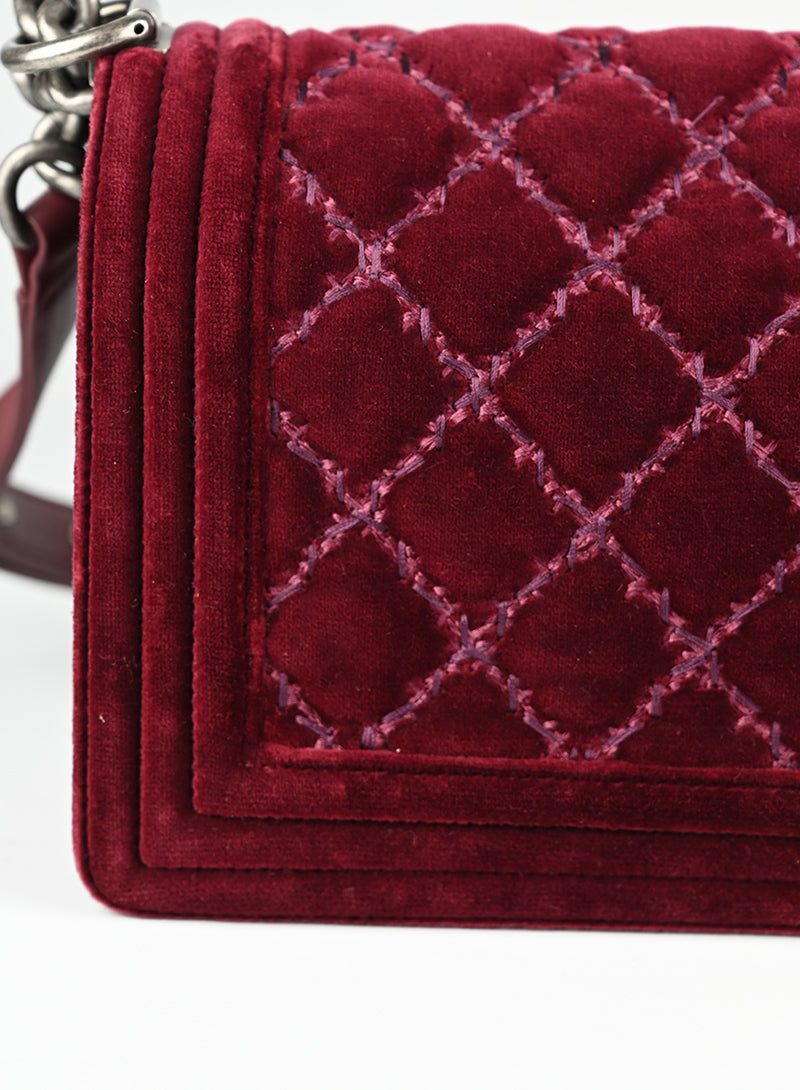 Chanel Borsa Boy in velluto burgundy