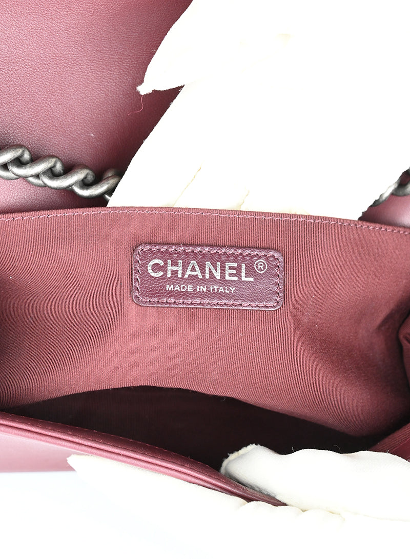 Chanel Borsa Boy in velluto burgundy