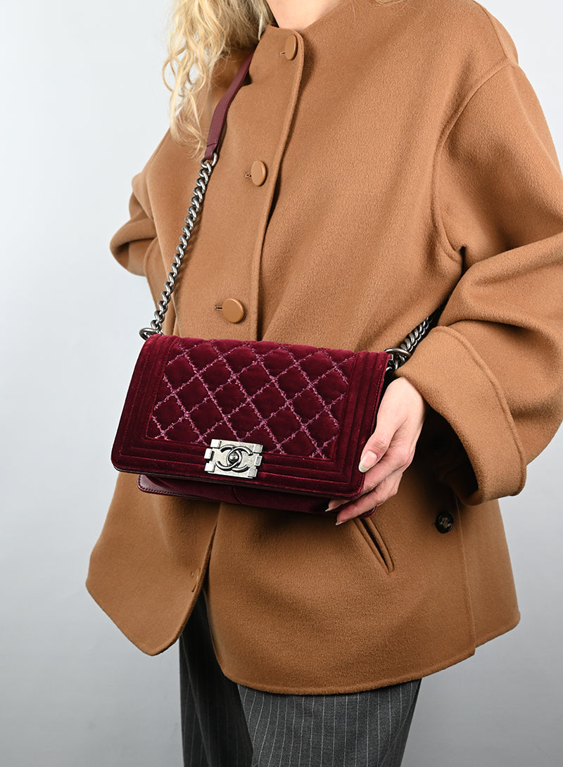 Chanel Borsa Boy in velluto burgundy
