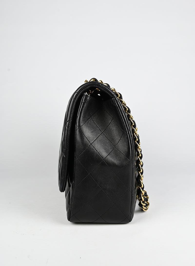 Chanel Borsa Timeless Jumbo in pelle nera