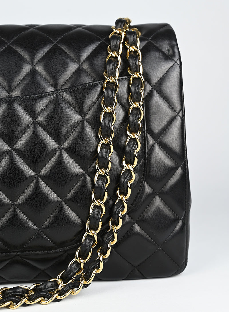 Chanel Borsa Timeless Jumbo in pelle nera