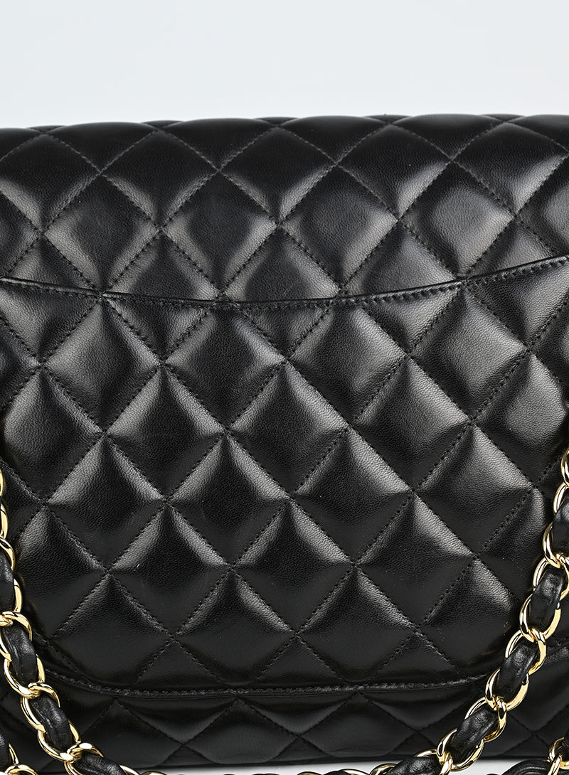 Chanel Borsa Timeless Jumbo in pelle nera
