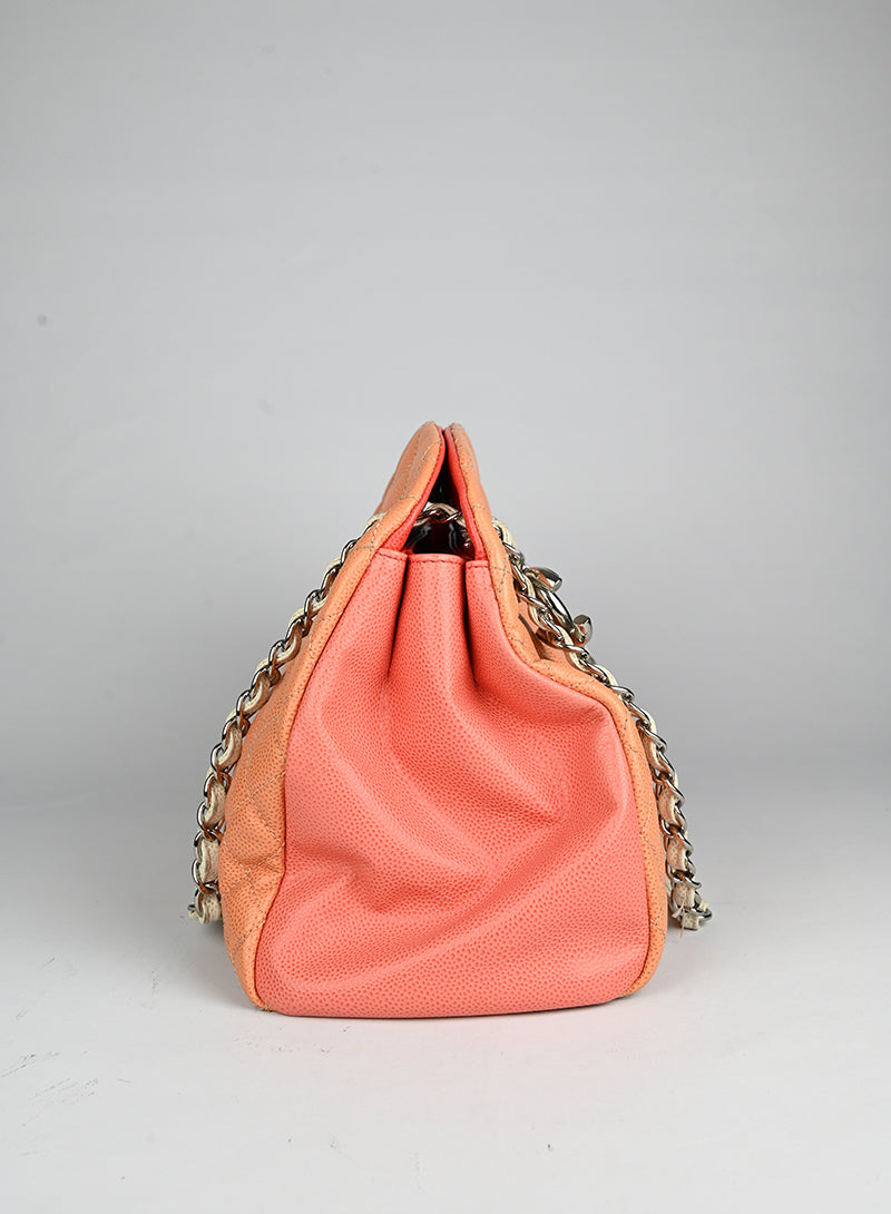 Chanel Borsa in pelle quilted rosa salmone