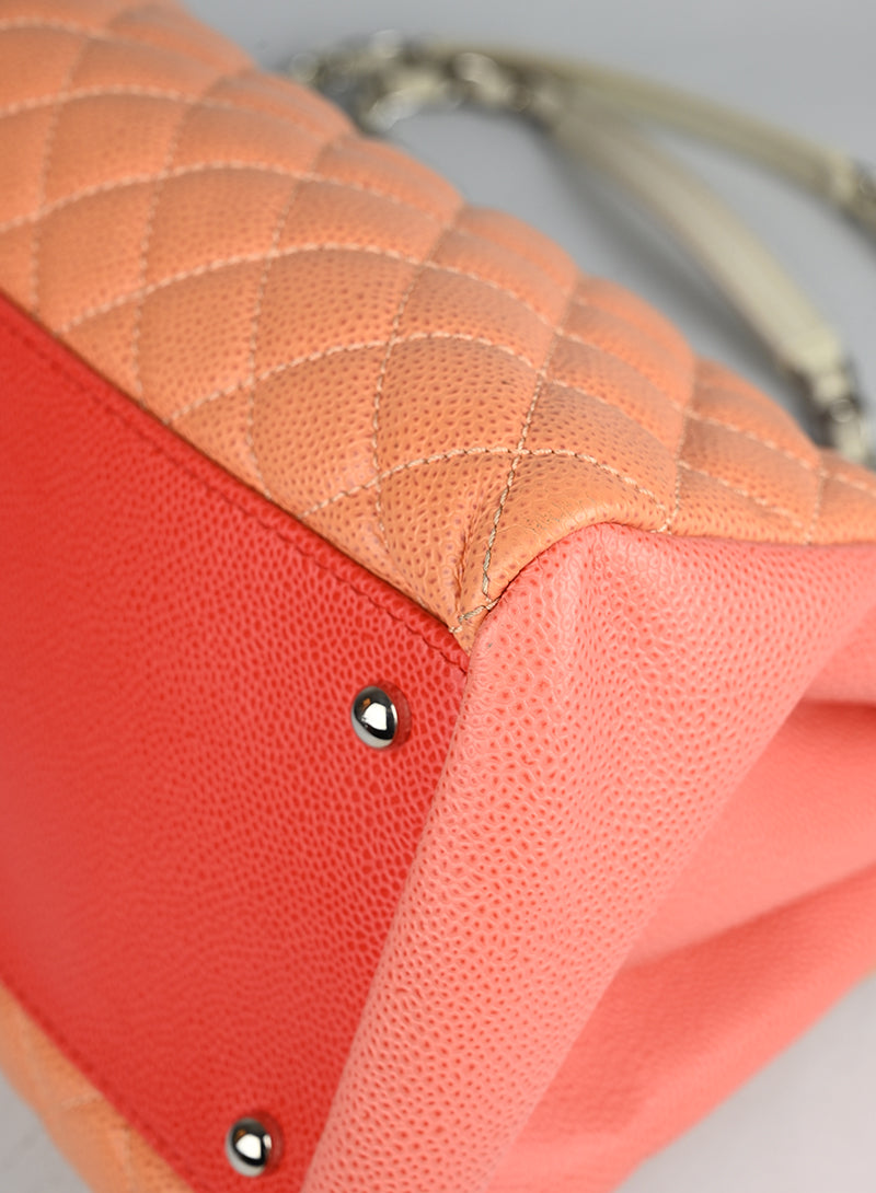 Chanel Borsa in pelle quilted rosa salmone
