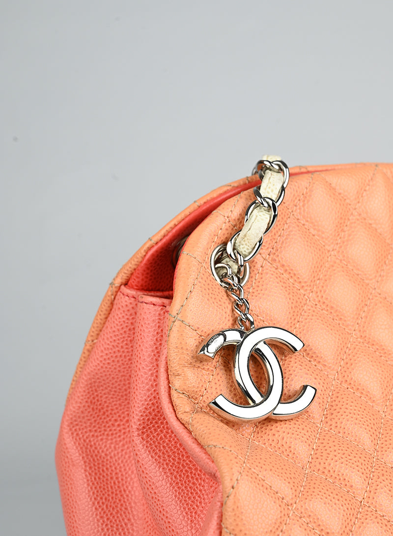 Chanel Borsa in pelle quilted rosa salmone