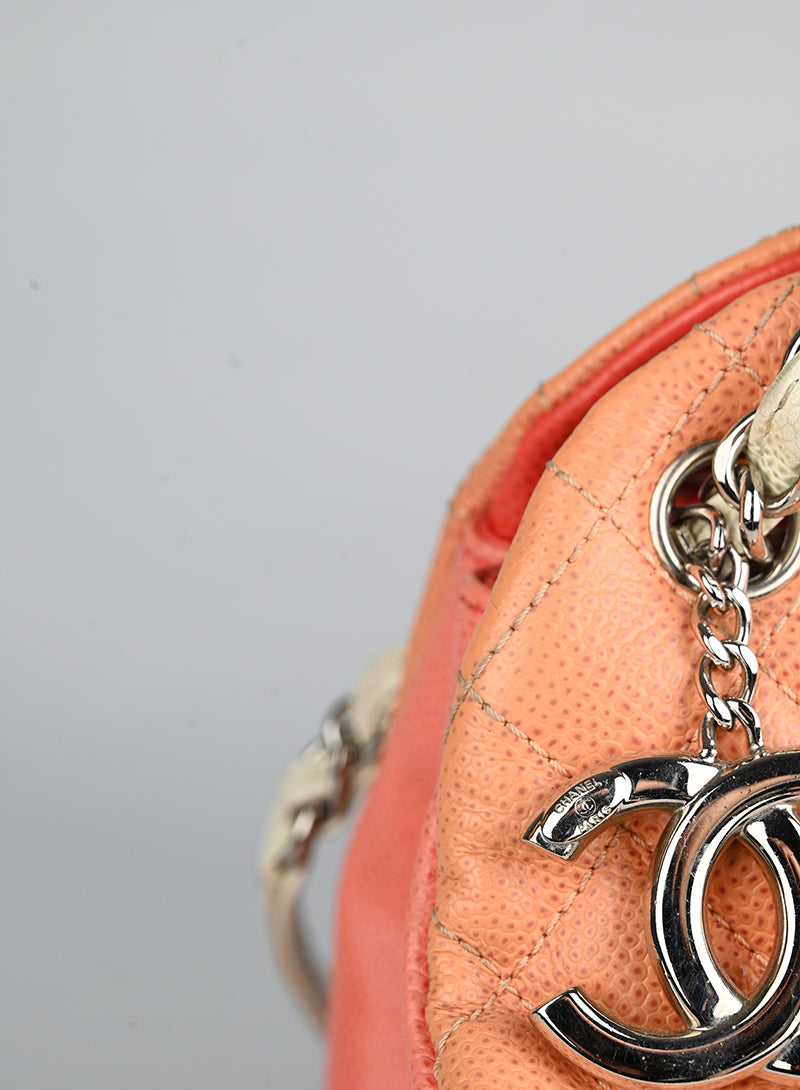 Chanel Borsa in pelle quilted rosa salmone