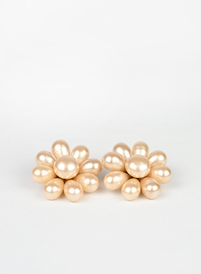 Chanel Orecchini fiore e perle