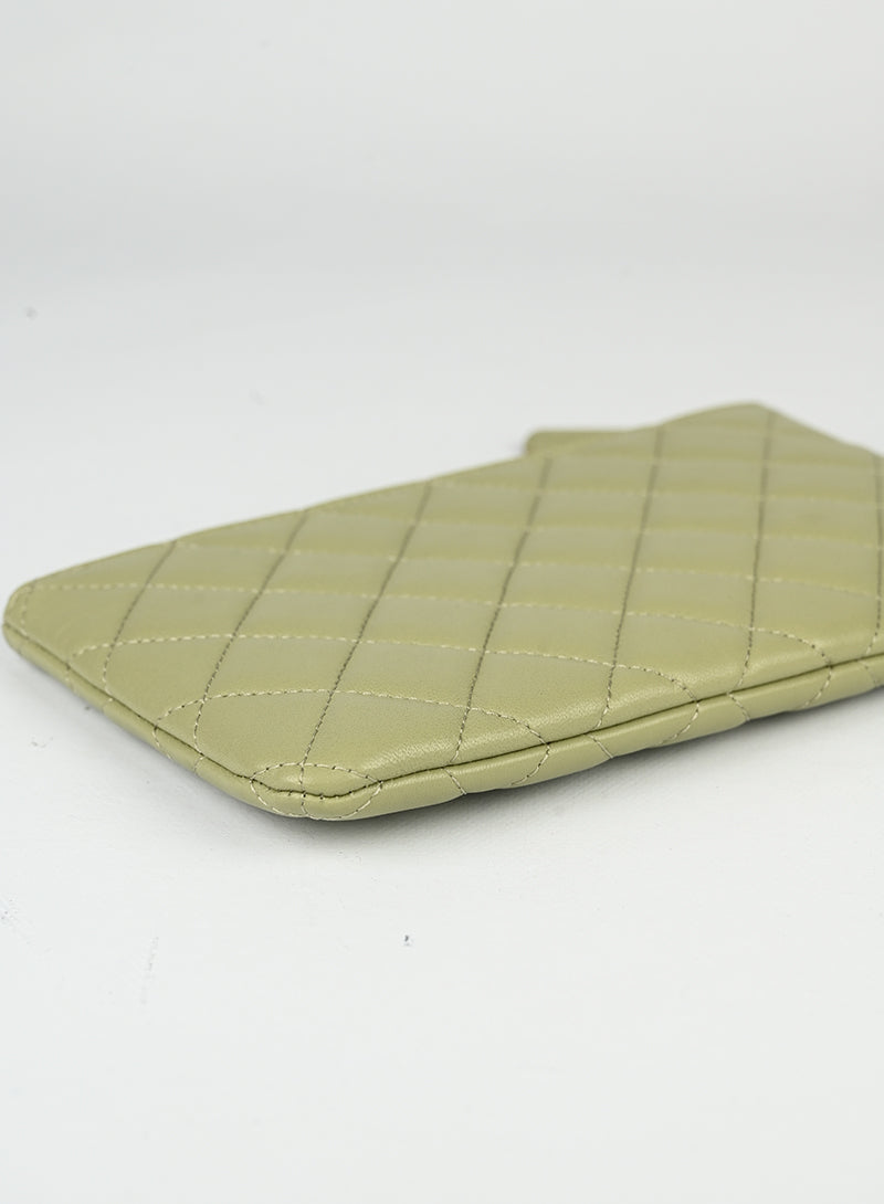 Chanel Pochette in pelle verde salvia