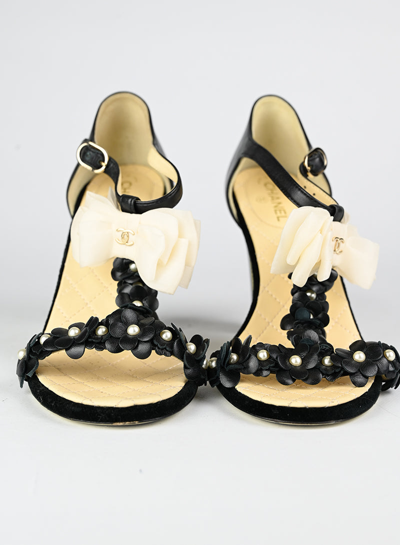 Chanel Sandali neri con applicazioni - N. 36 ½