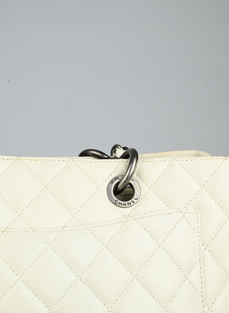 Chanel Borsa GST in pelle bianca