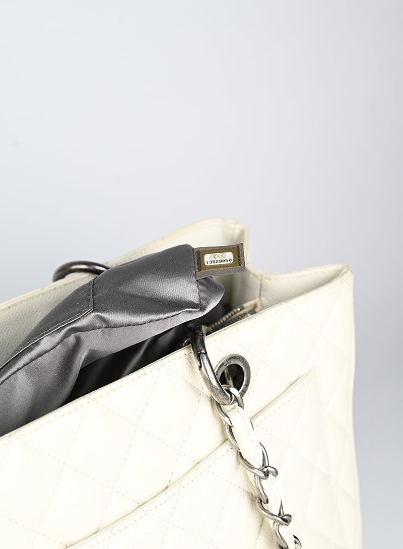 Chanel Borsa GST in pelle bianca