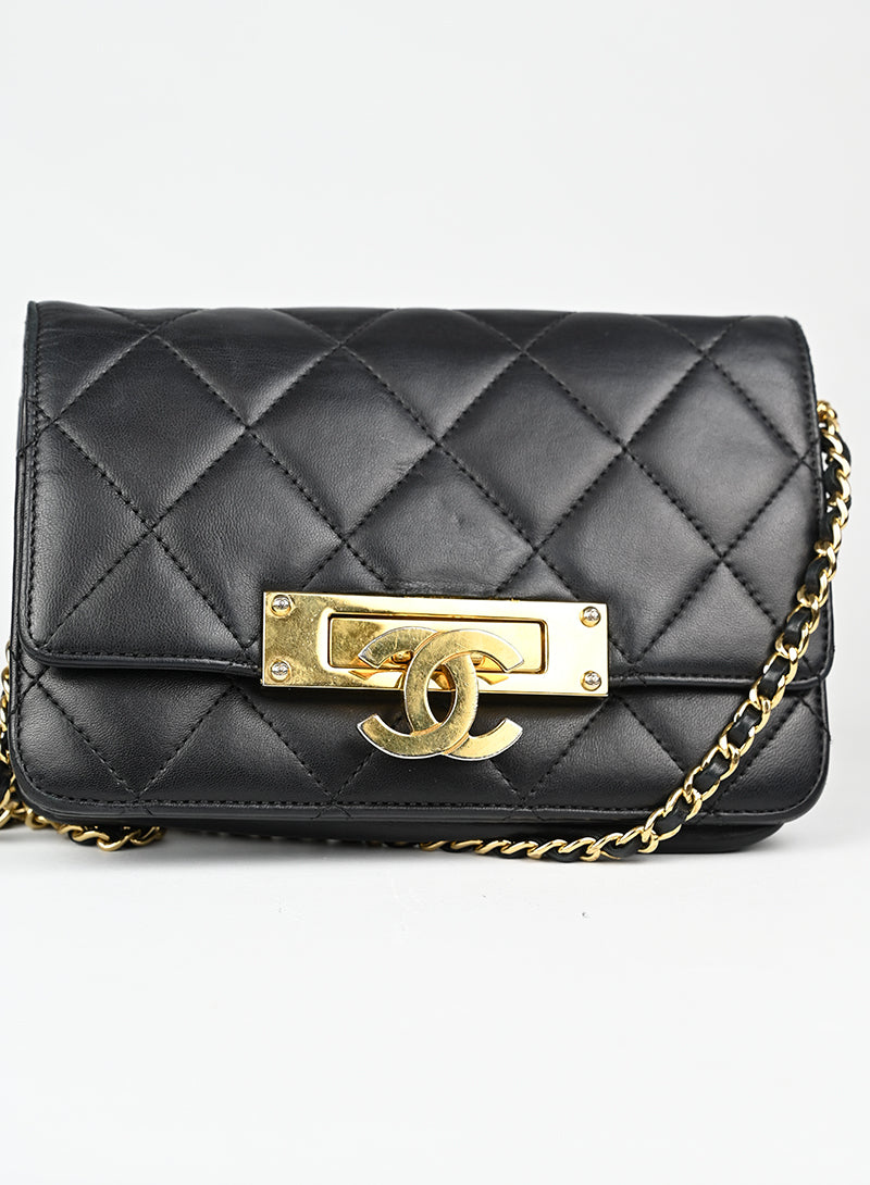 Chanel Borsina Wok in pelle nera - lesleyluxuryvintage