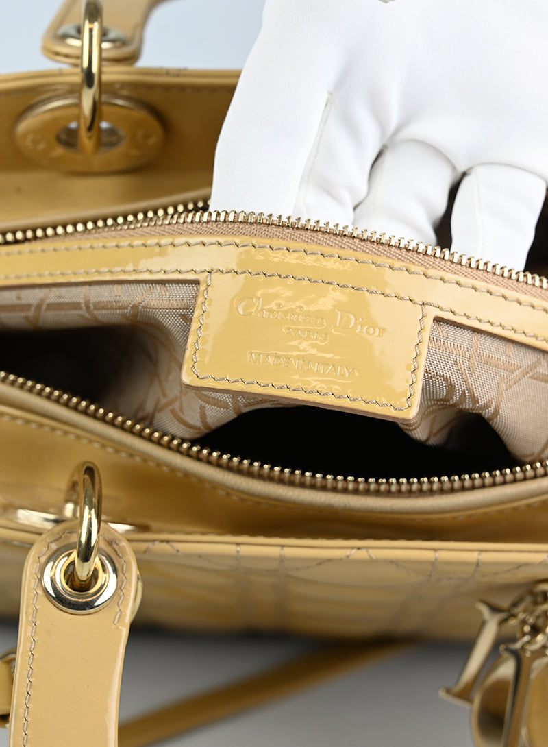 Dior Borsa Lady Dior Large in vernice beige