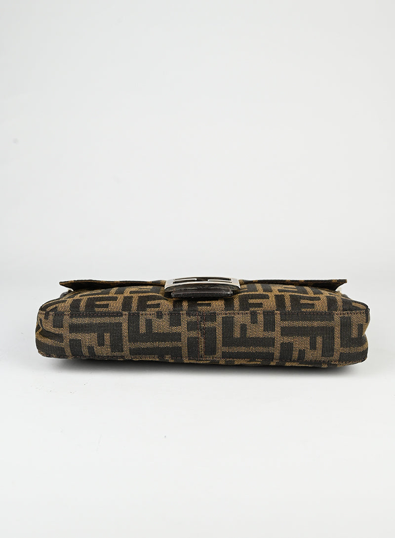 Fendi Baguette in tessuto Zucca FF