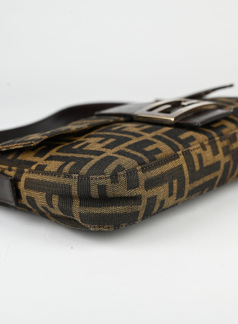 Fendi Baguette in tessuto Zucca FF