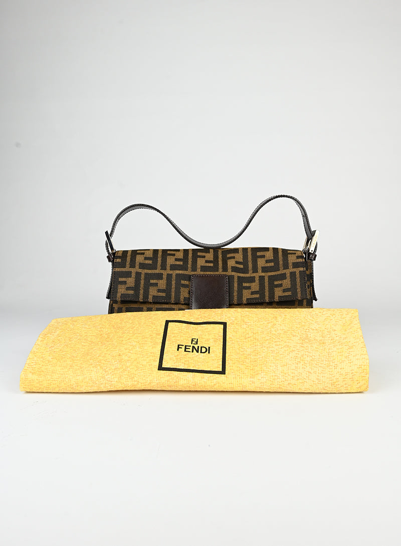 Fendi Baguette in tessuto Zucca FF