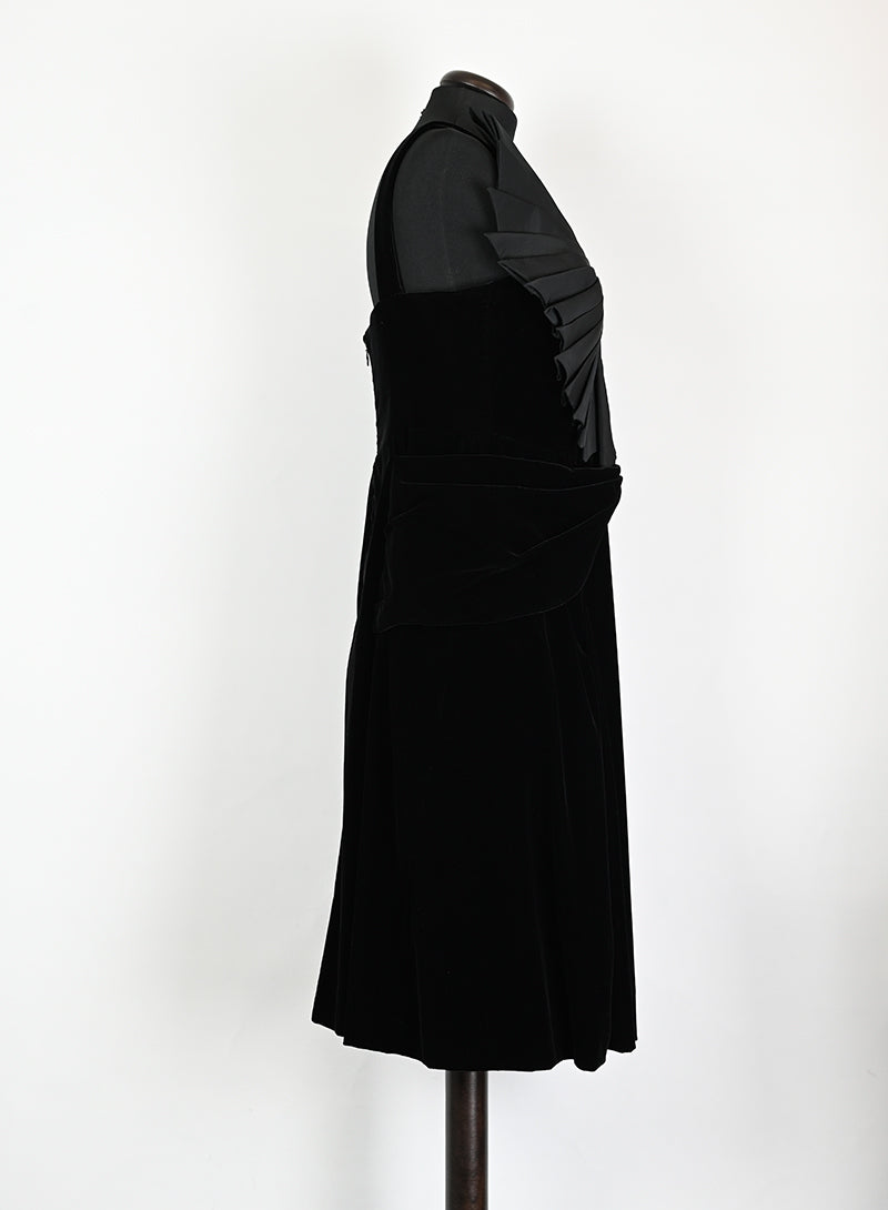 Giorgio Armani Abito in velluto nero - Tg. 44