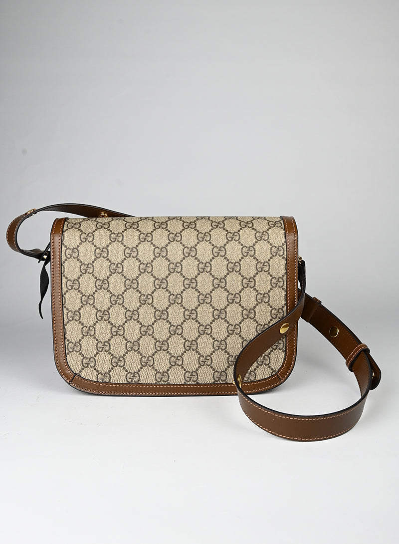 Gucci Borsa Horsebit in Monogram beige