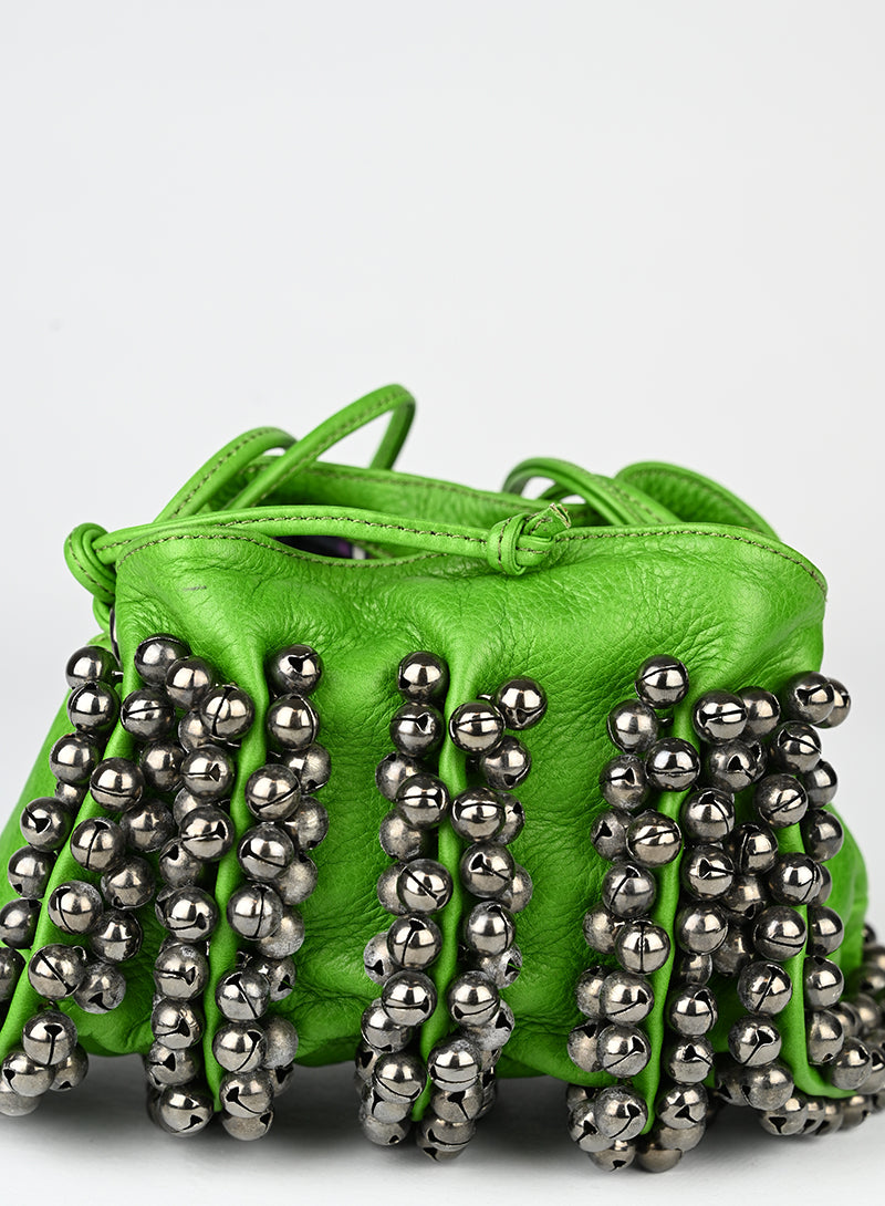 Jamin Puech Borsa in pelle verde con sonagli