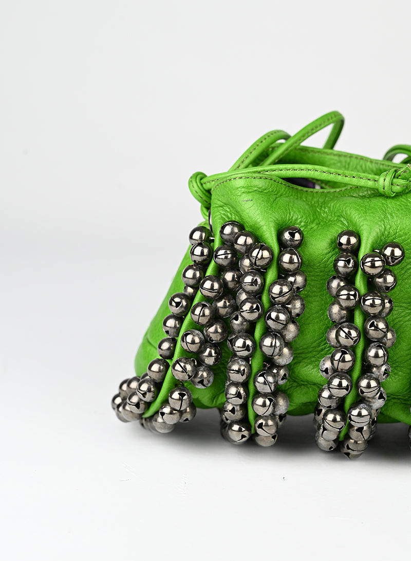 Jamin Puech Borsa in pelle verde con sonagli