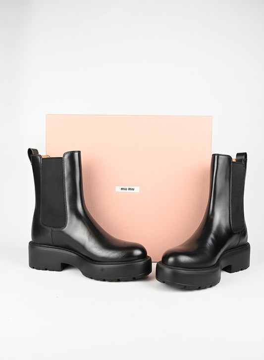 Miu Miu Stivaletti Biker in pelle nera - N. 37