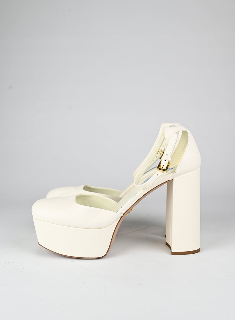 Prada Sandali con plateau in pelle bianca - N. 39 ½