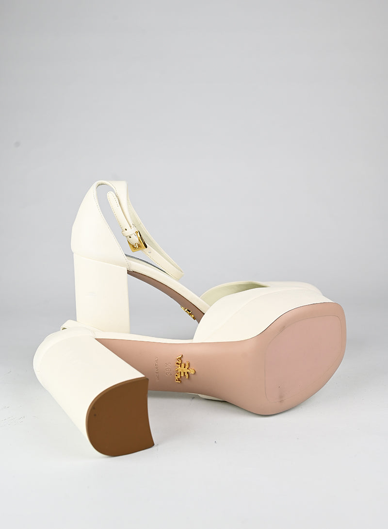 Prada Sandali con plateau in pelle bianca - N. 39 ½