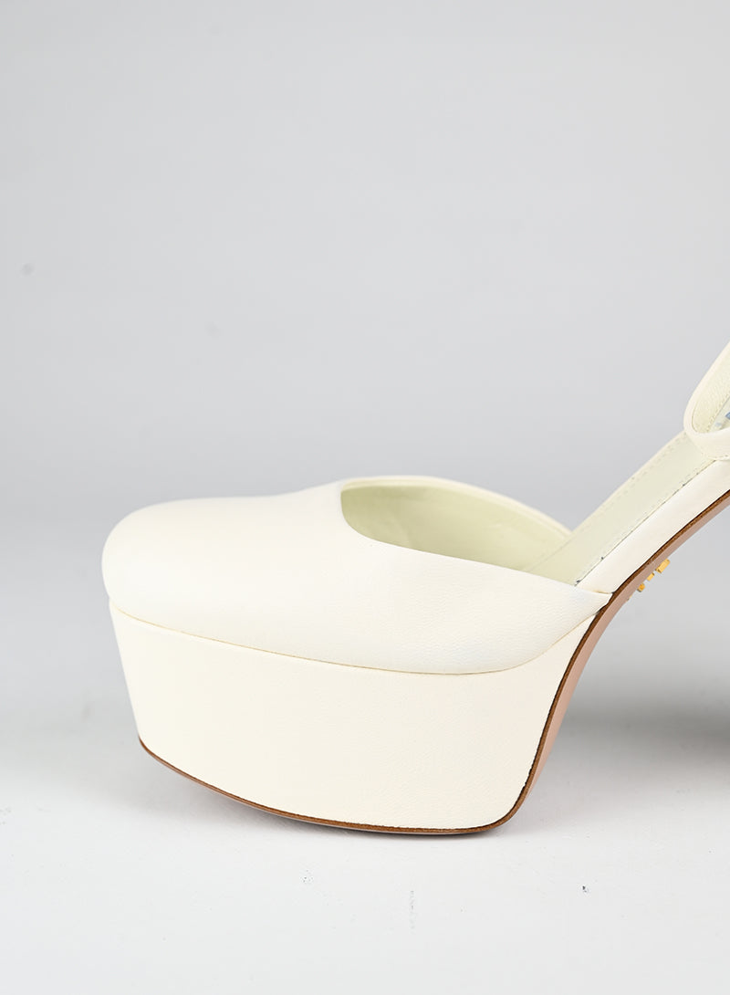 Prada Sandali con plateau in pelle bianca - N. 39 ½